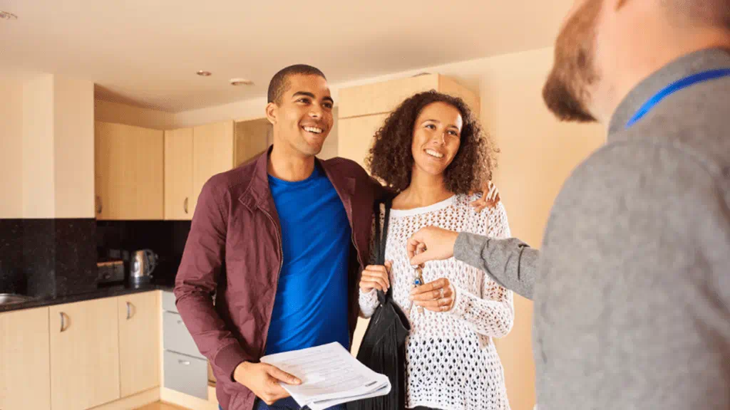Tenant Wants to Leave Early: Your Options as a Landlord in England